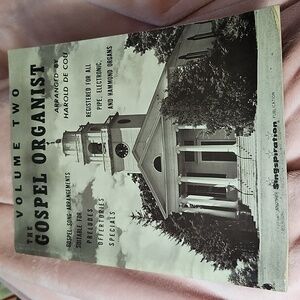 'THE GOSPEL ORGANIST VOLUME TWO' MUSIC BOOK